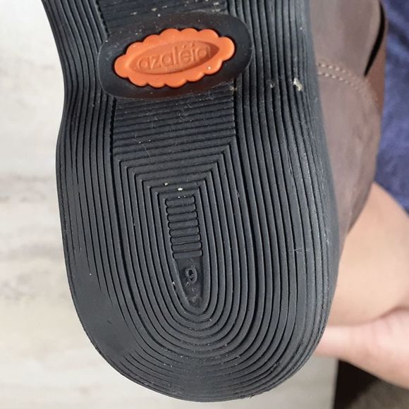 Ladies Azaleia brown leather ankle boots size 9🎉Host Pick🎉 - Picture 6 of 8